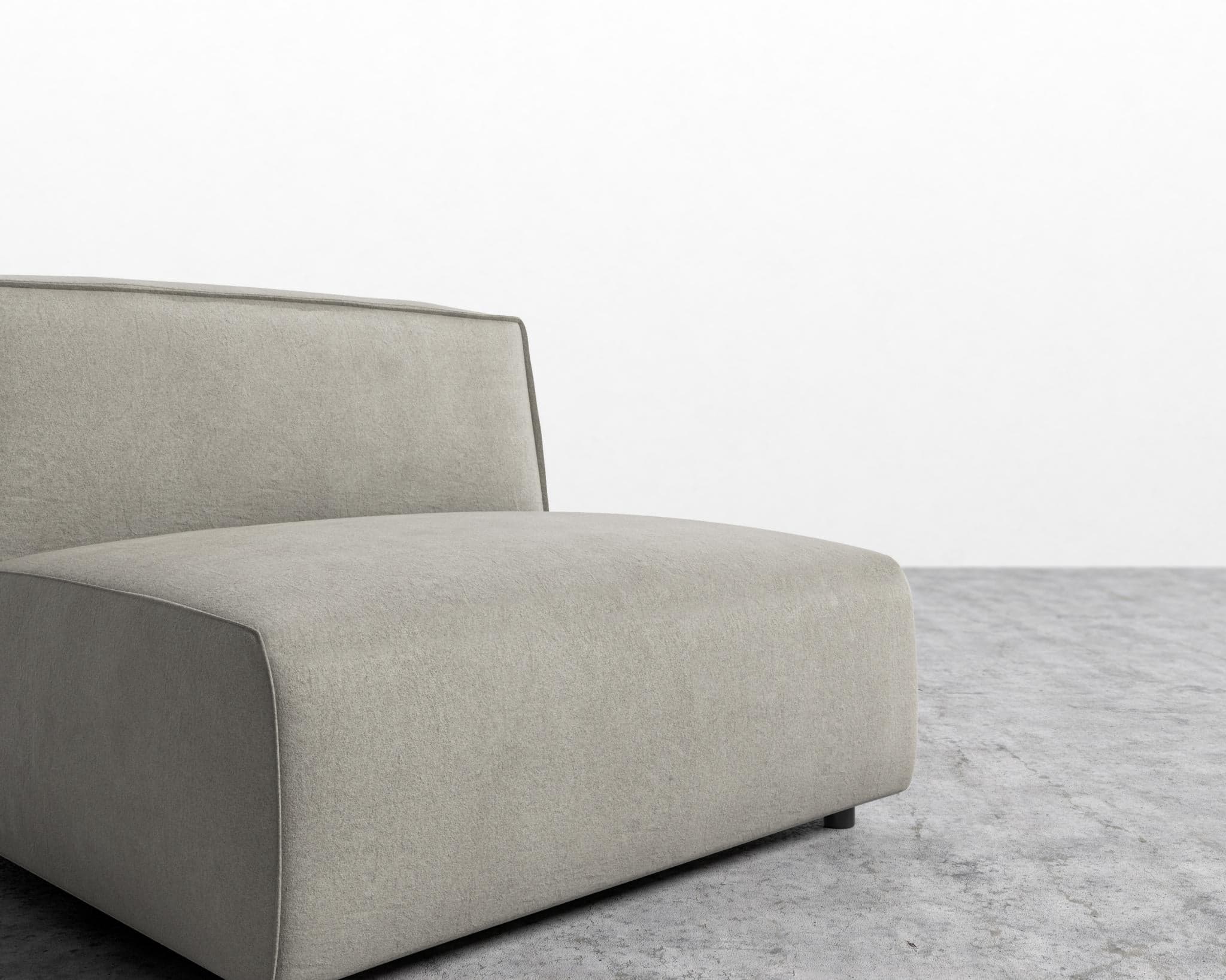 Arya Armless view 53