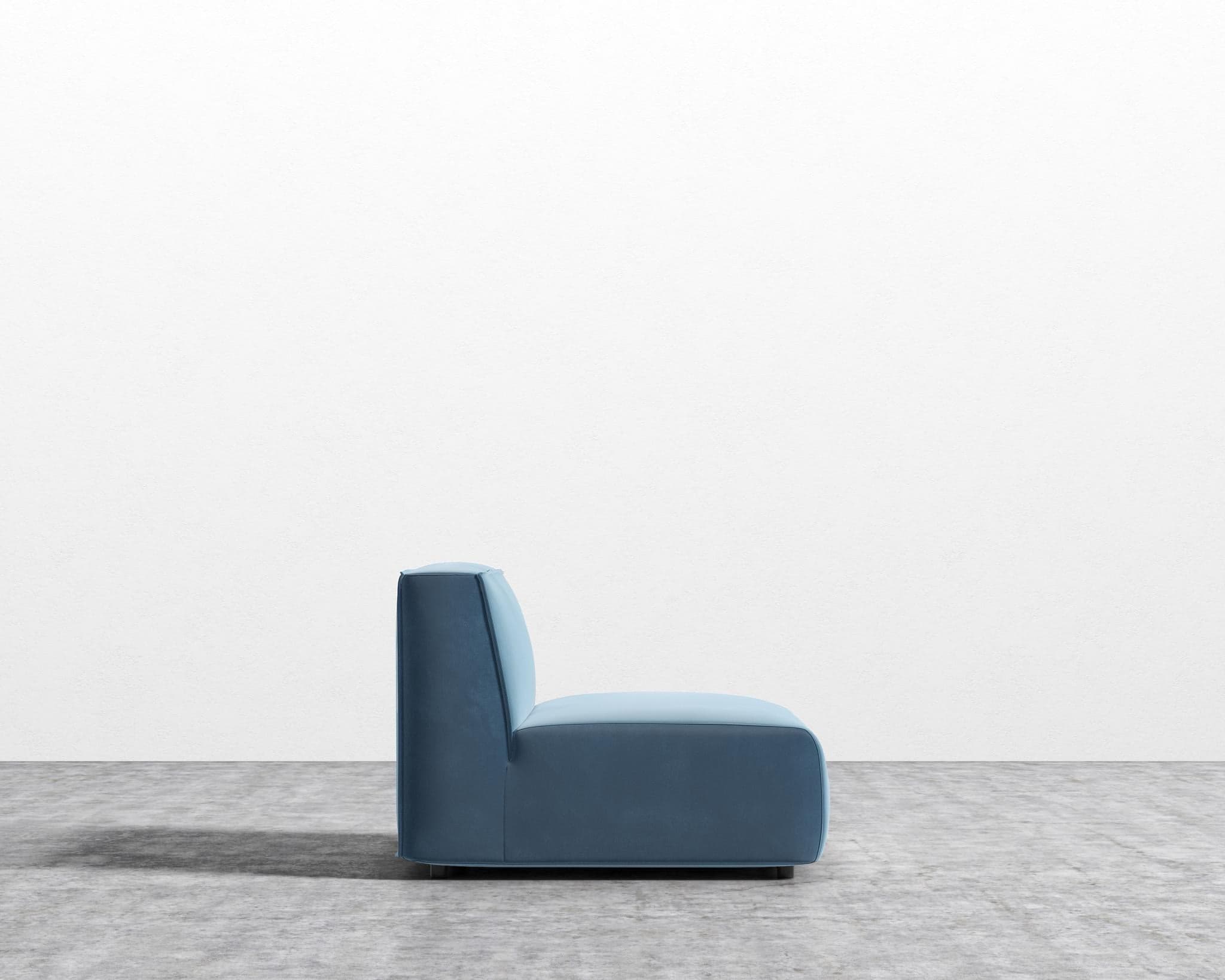 Arya Armless view 80