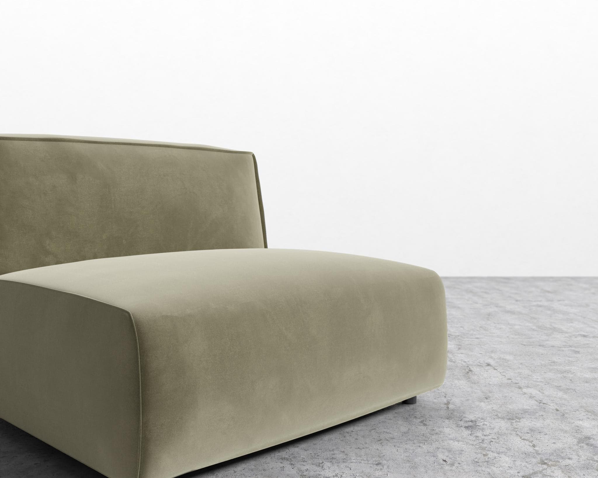 Arya Armless view 85