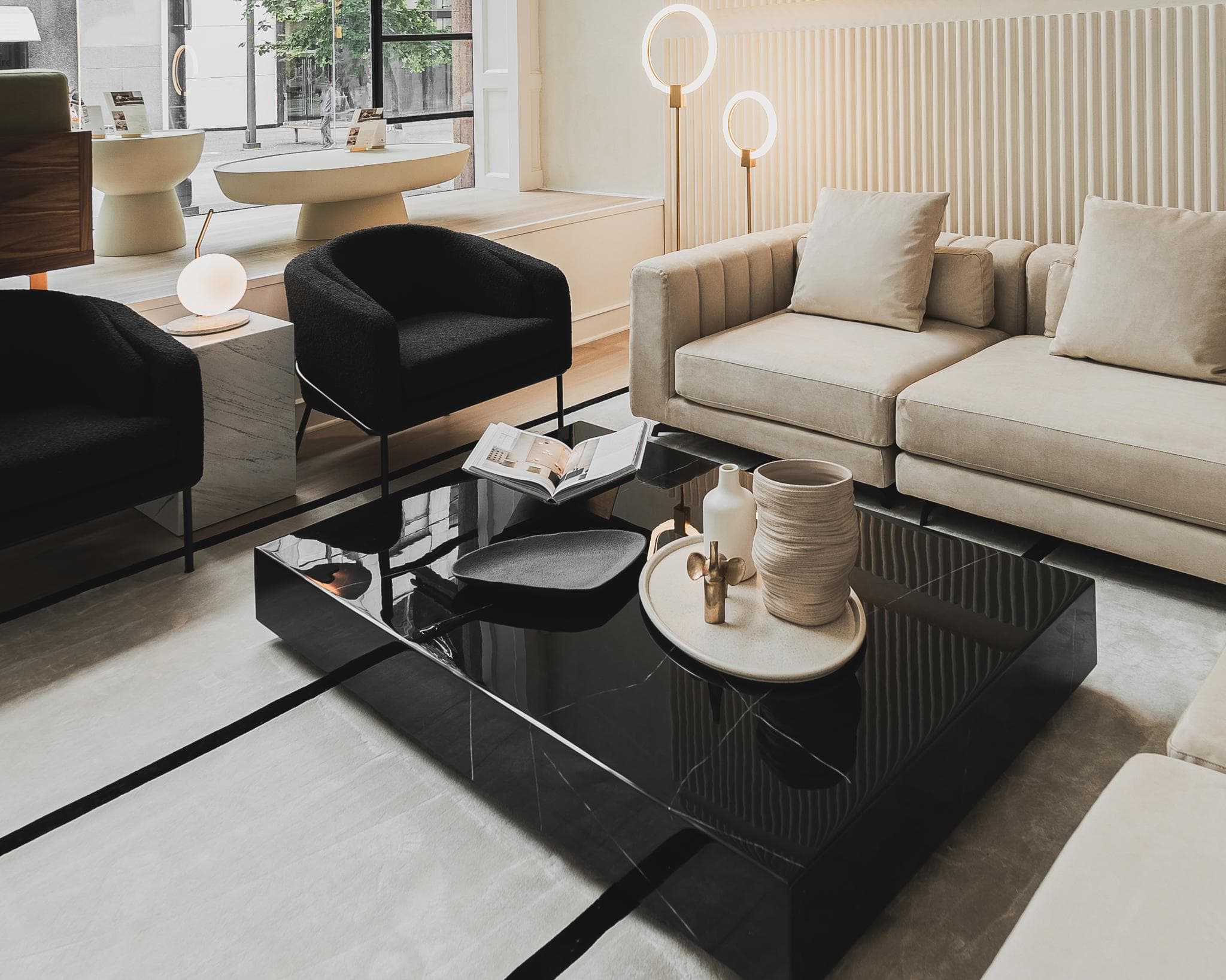 Aura Floor Lamp view 6