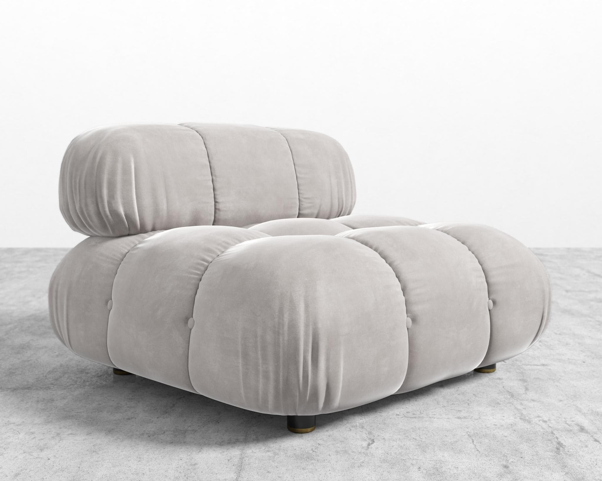 Belia Armless view 28