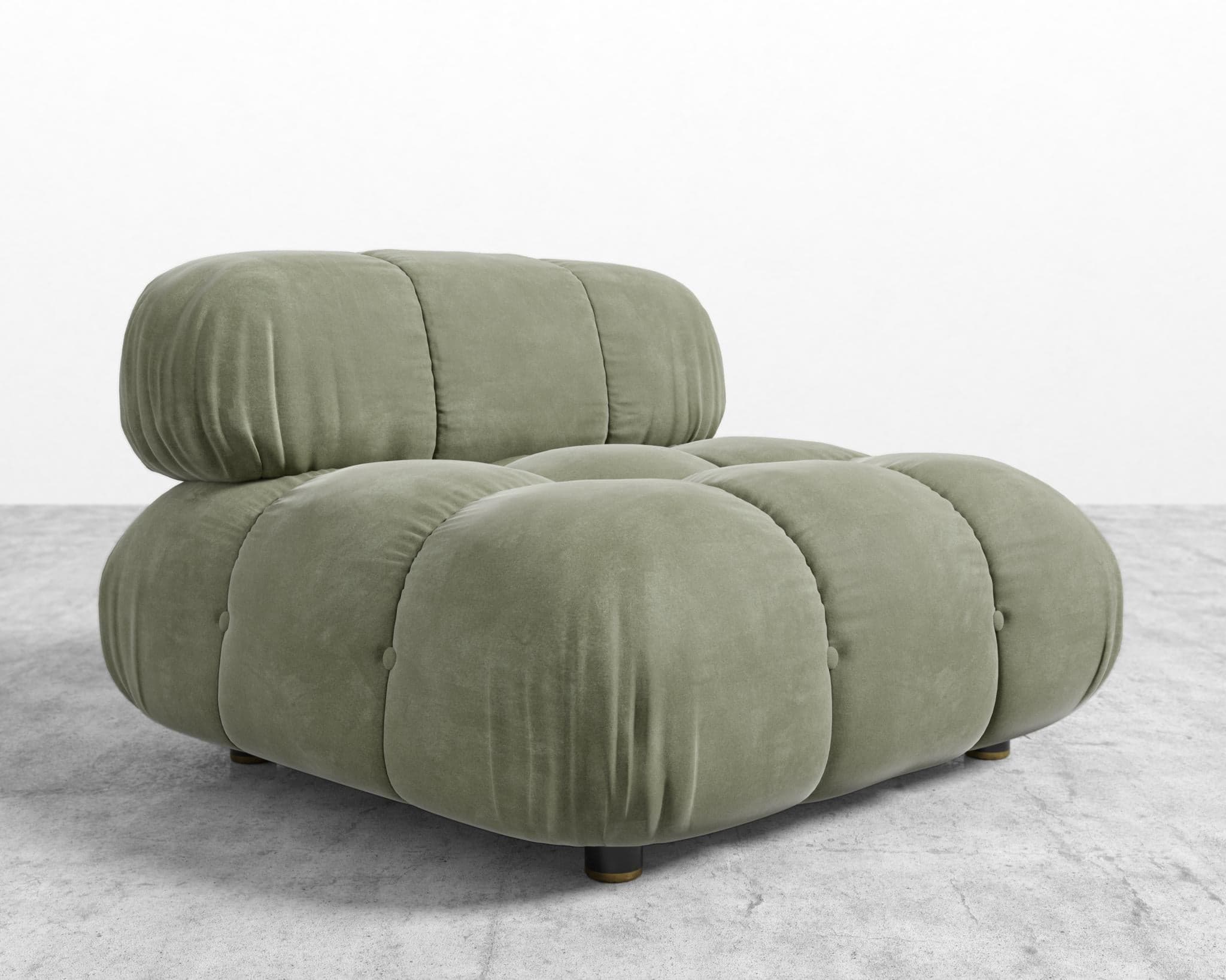 Belia Armless view 64