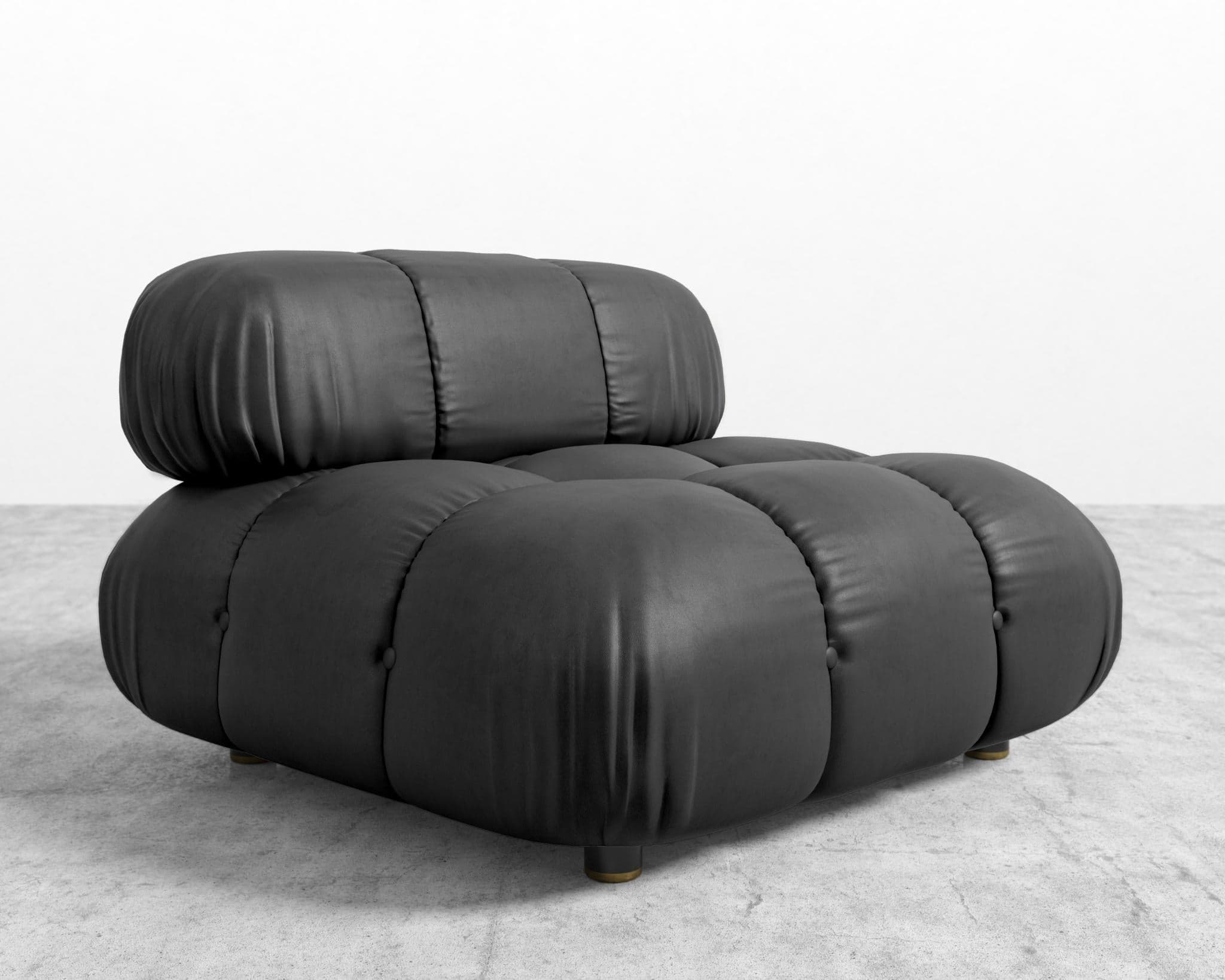 Belia Armless view 80