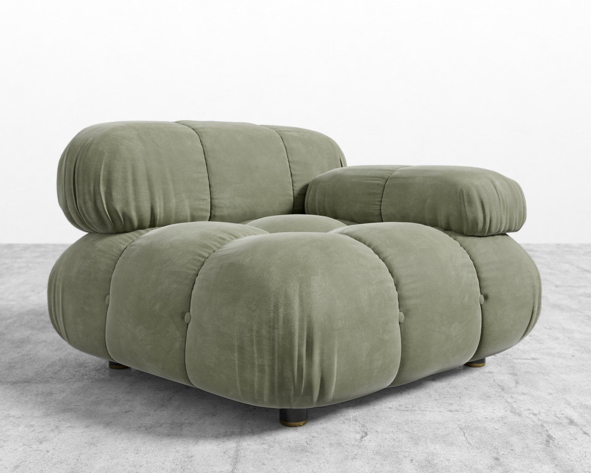 Belia Right Arm view 64