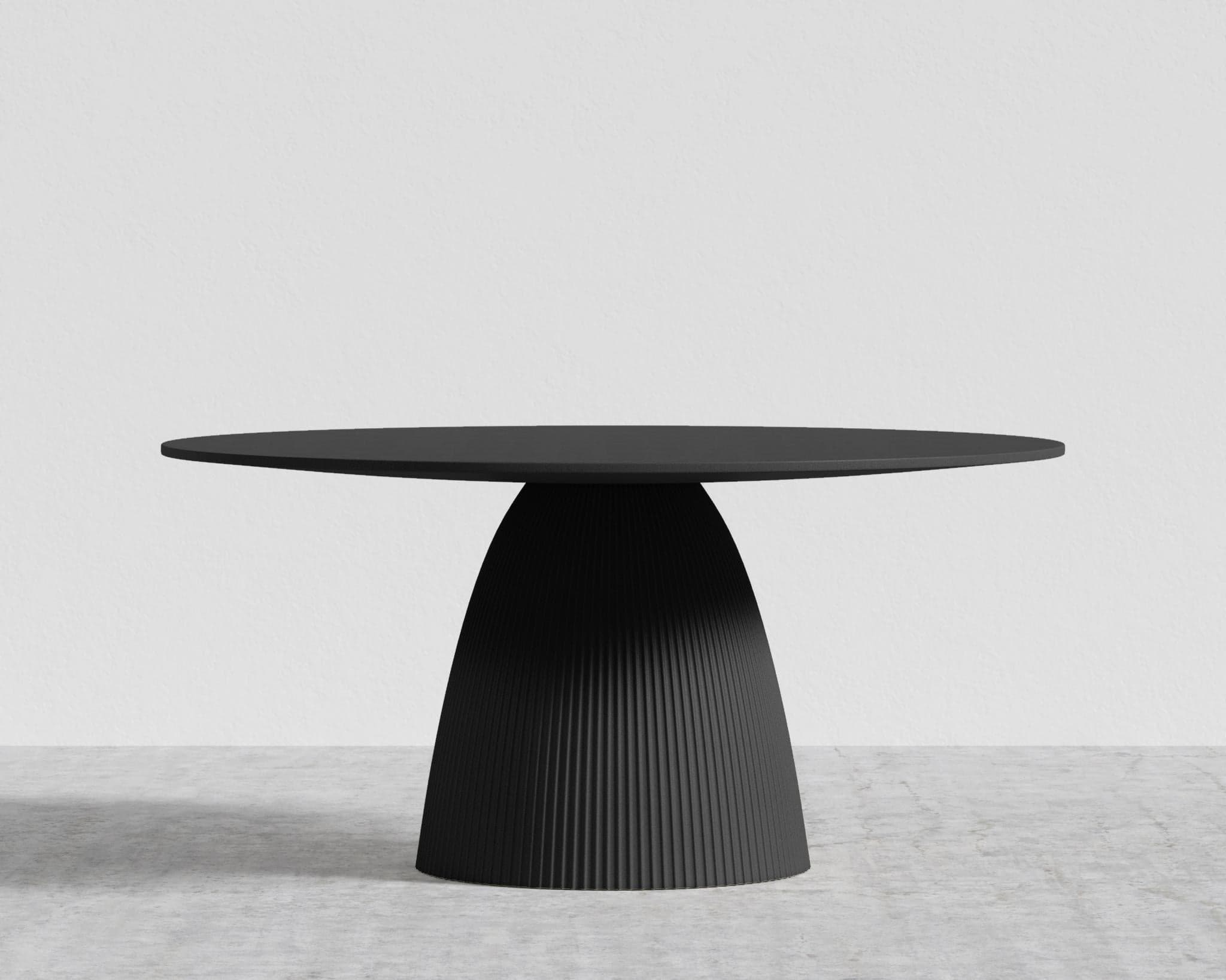 Gallus Dining Table